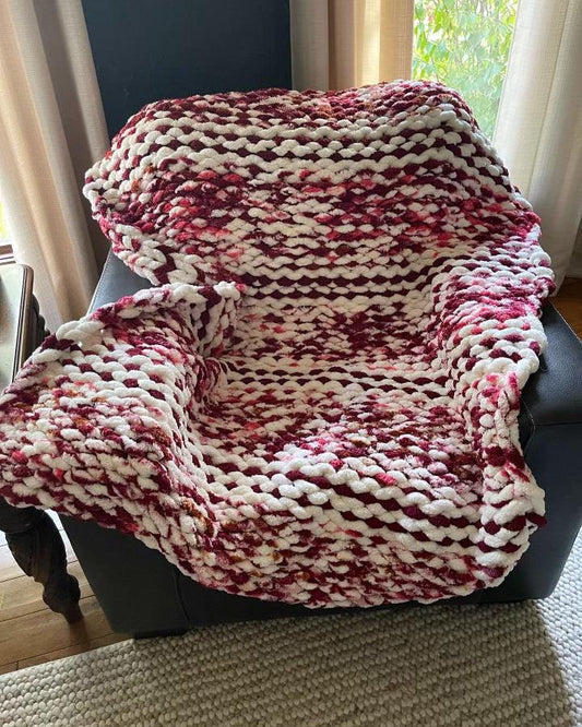 Peppermint Splash Chunky Knit Throw Blanket (Large) - Thru the Loops Chunky Knit Creations