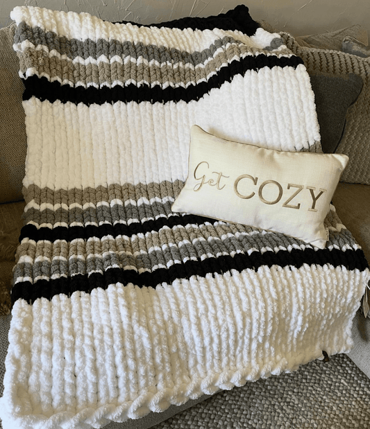 Harbor Nights Chunky Knit Throw (Large) - Thru the Loops Chunky Knit Creations