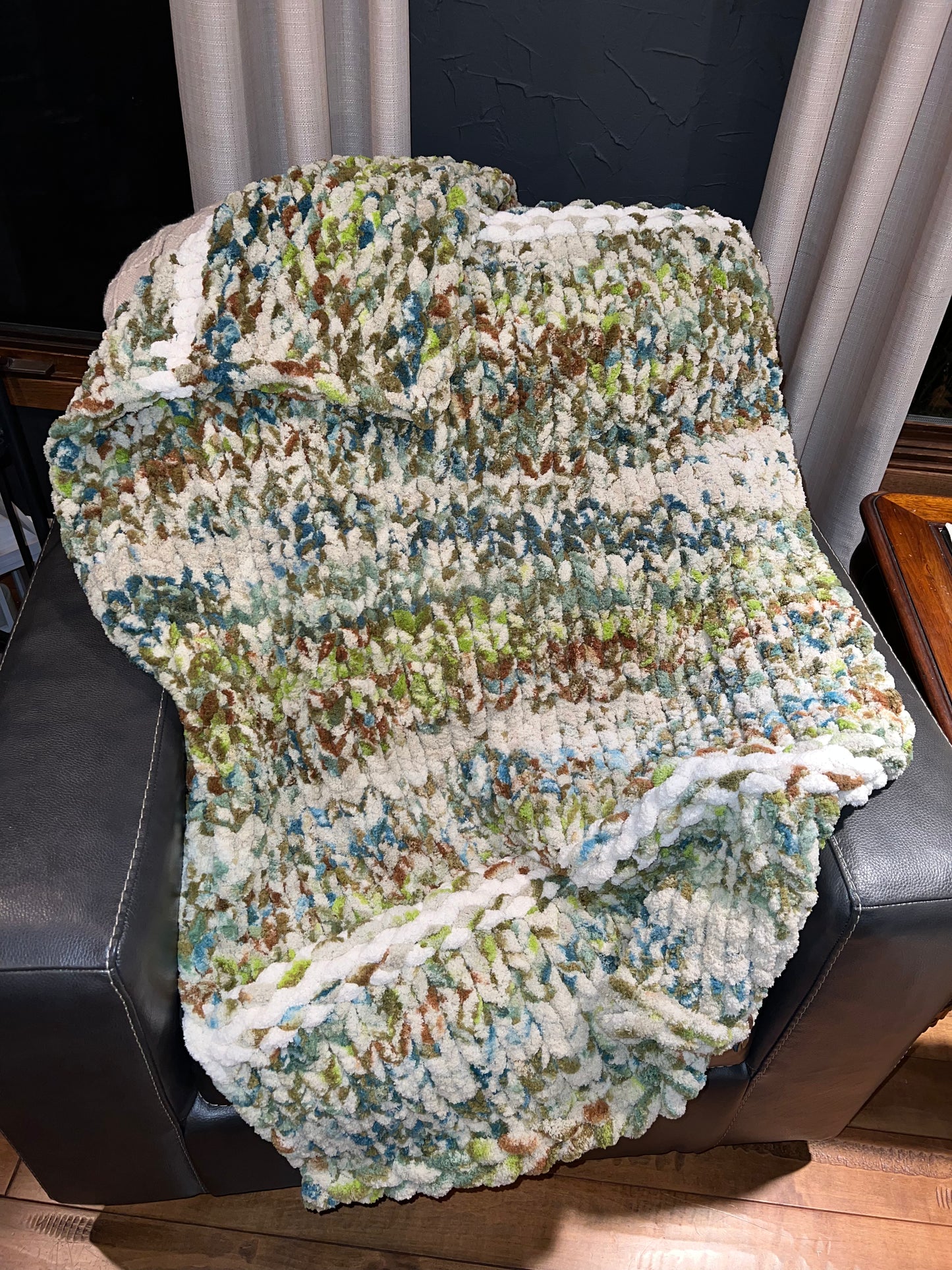 Changing Leaves Chunky Knit Throw Blanket (Large) - Thru the Loops Chunky Knit Creations