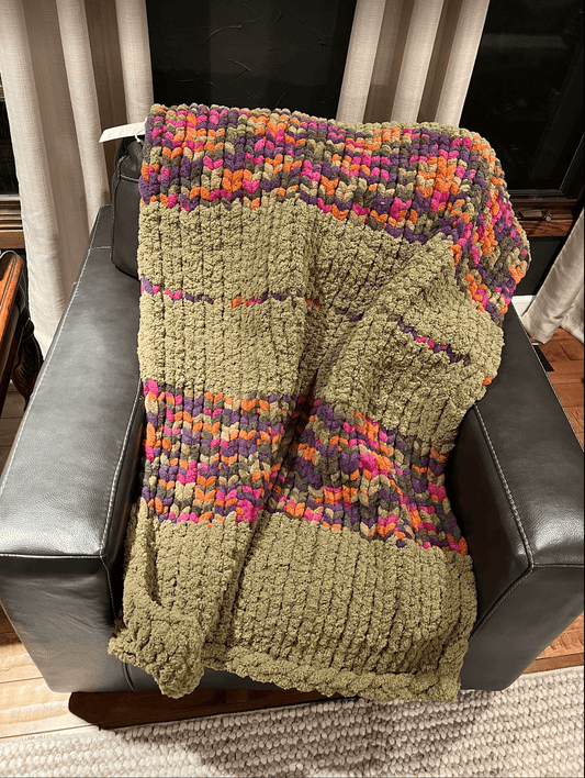 Twilight Sunset Chunky Knit Throw Blanket (Large) - Thru the Loops Chunky Knit Creations