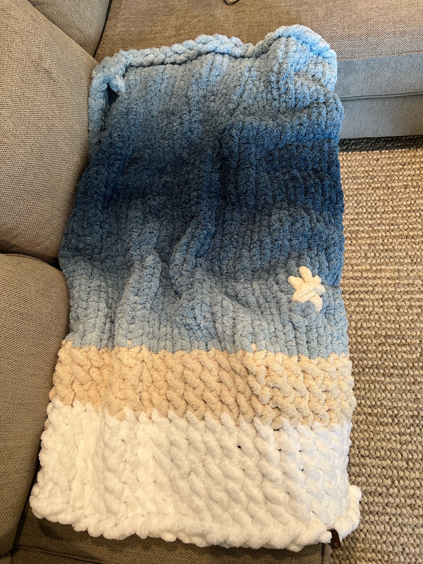 Beachy Bliss Chunky Knit Throw (Large)