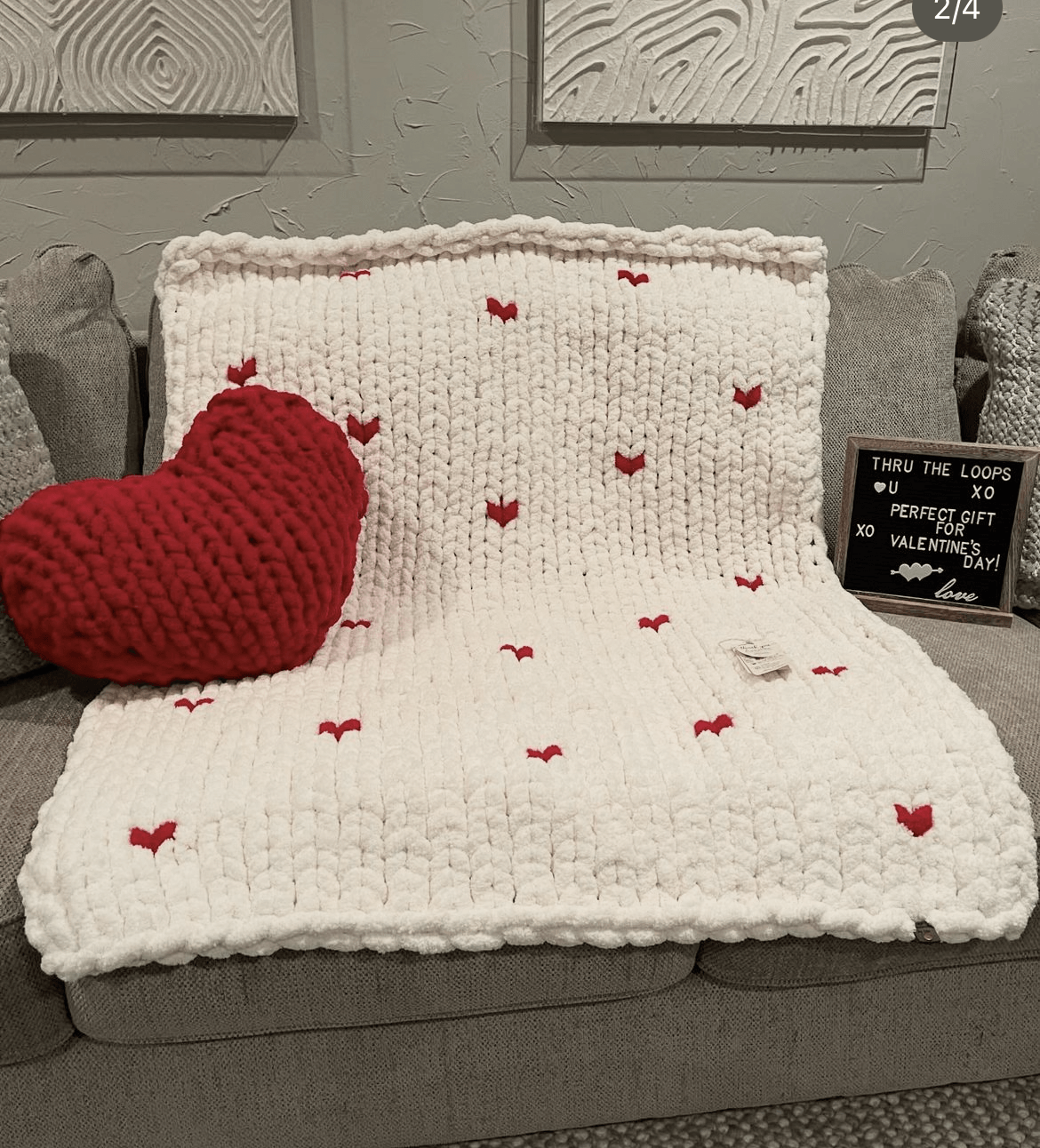 Queen of Hearts Chunky Knit Throw (Large) - Thru the Loops Chunky Knit Creations