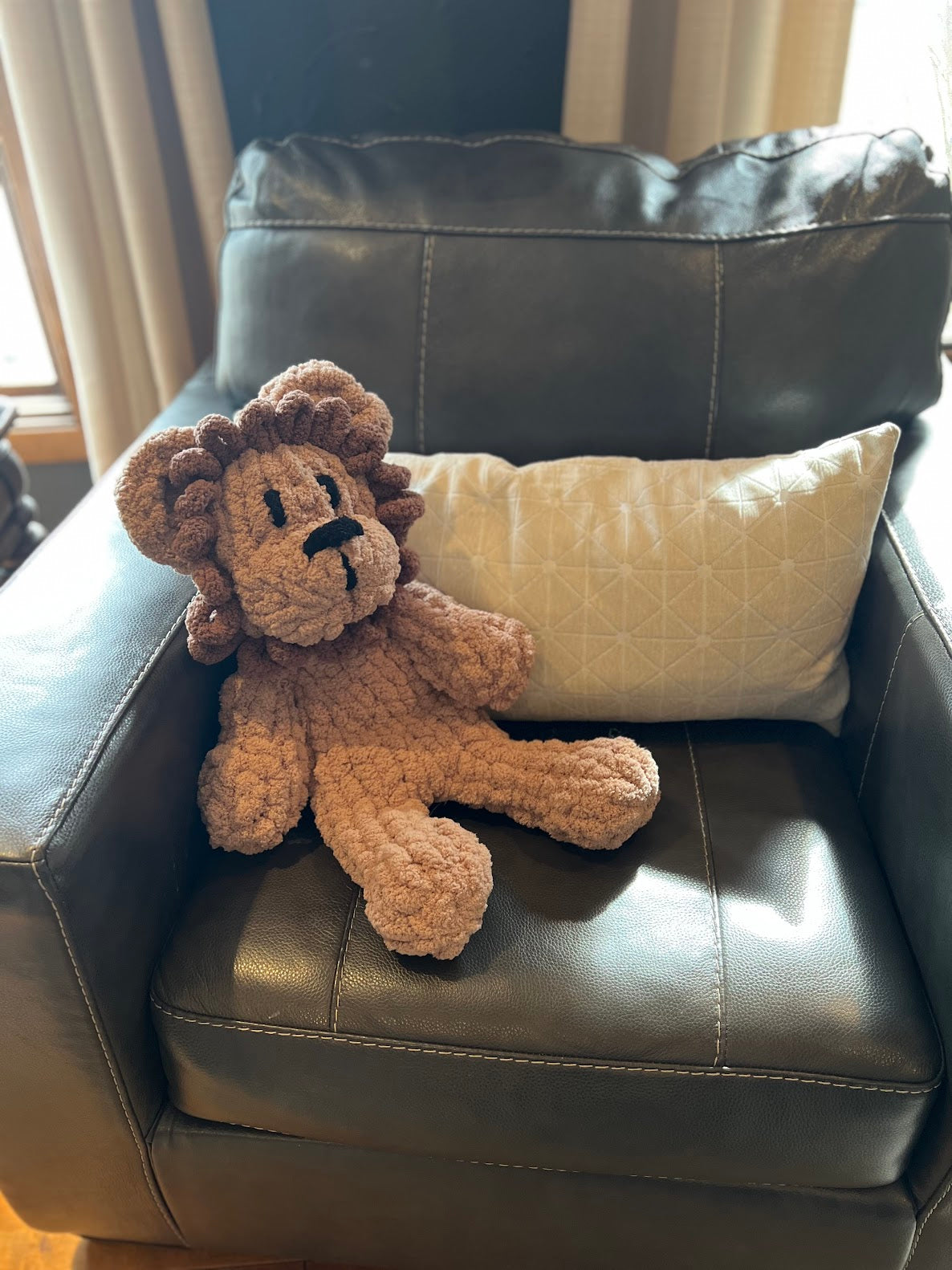Leo the Lion - Chunky Knit Snuggler