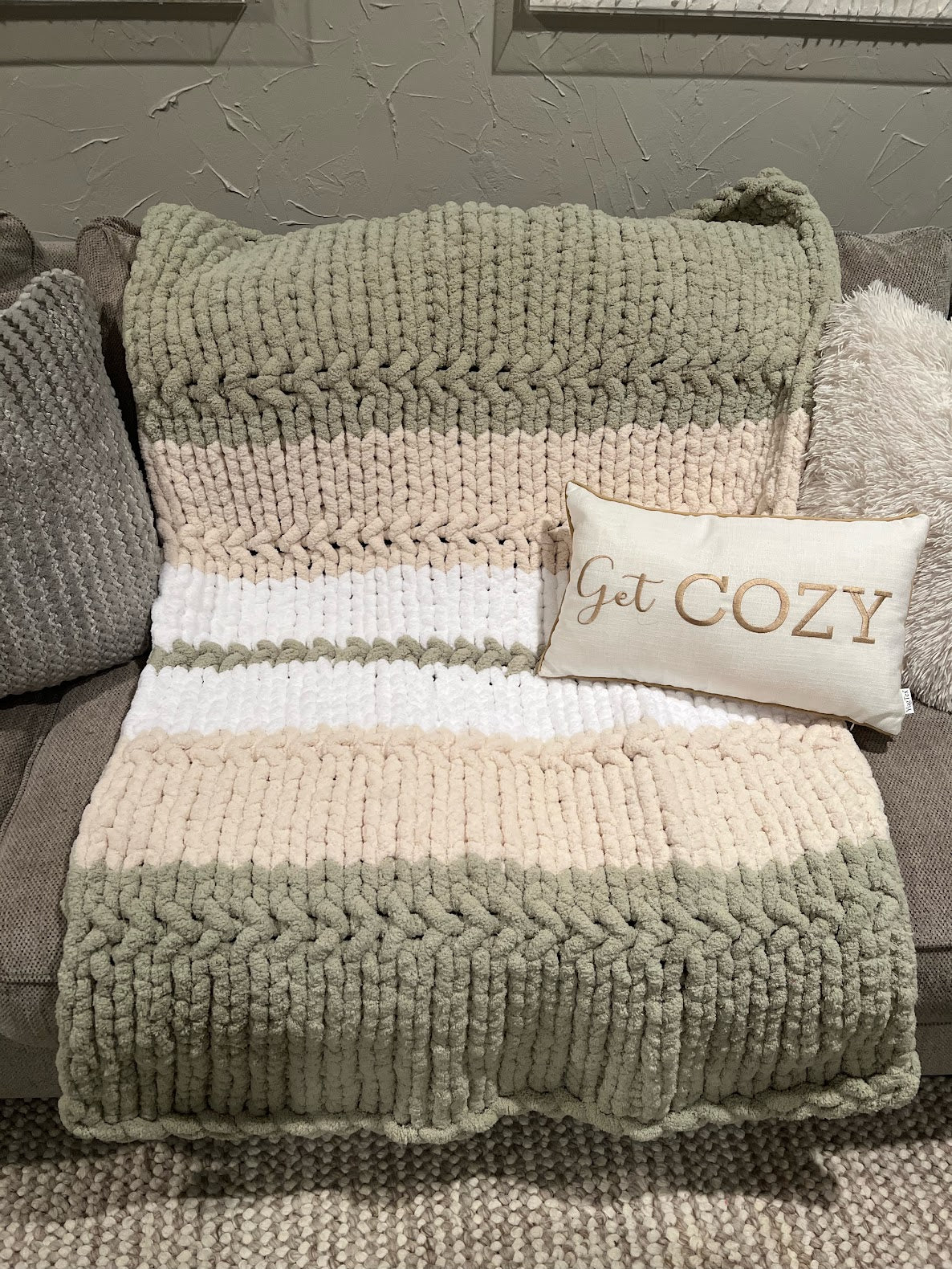 Matcha Latte Chunky Knit Throw (Large)