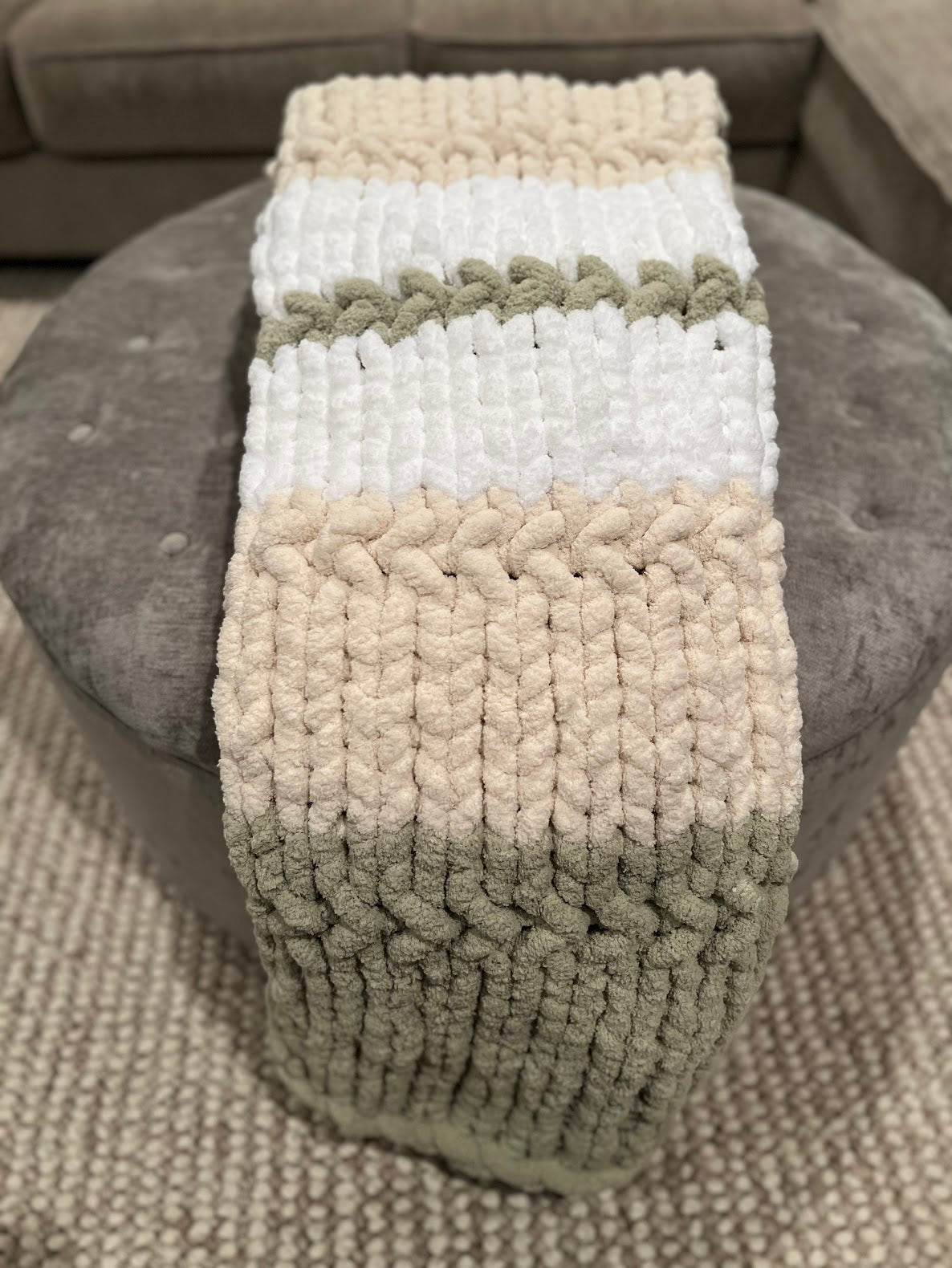 Matcha Latte Chunky Knit Throw (Large)