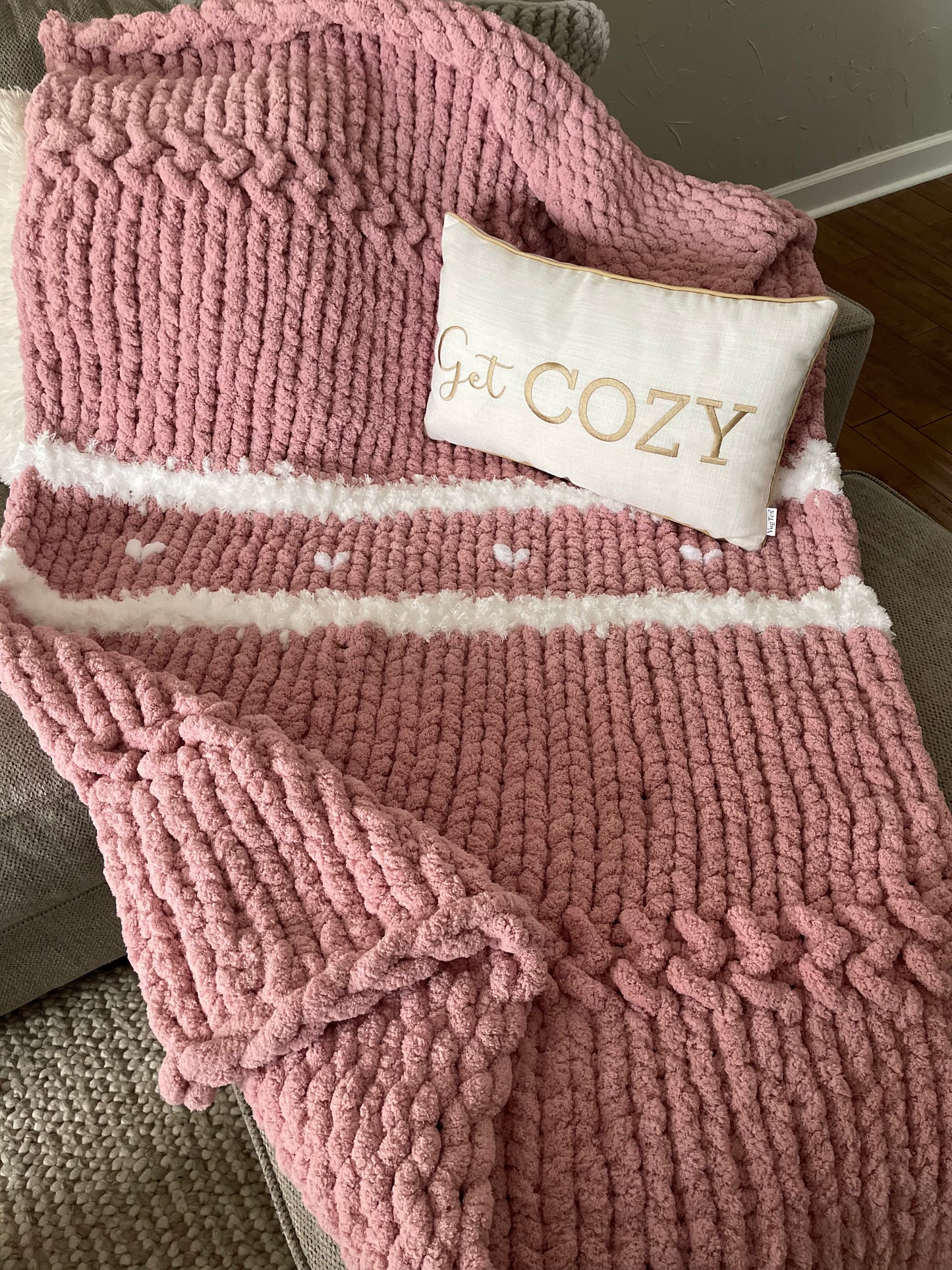 Strawberry Shortcake Chunky Knit Throw (Large)