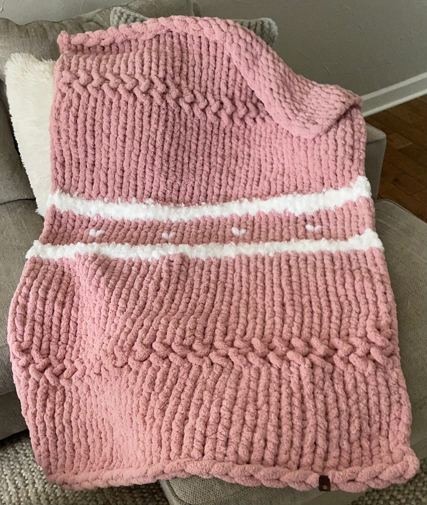 Strawberry Shortcake Chunky Knit Throw (Large)