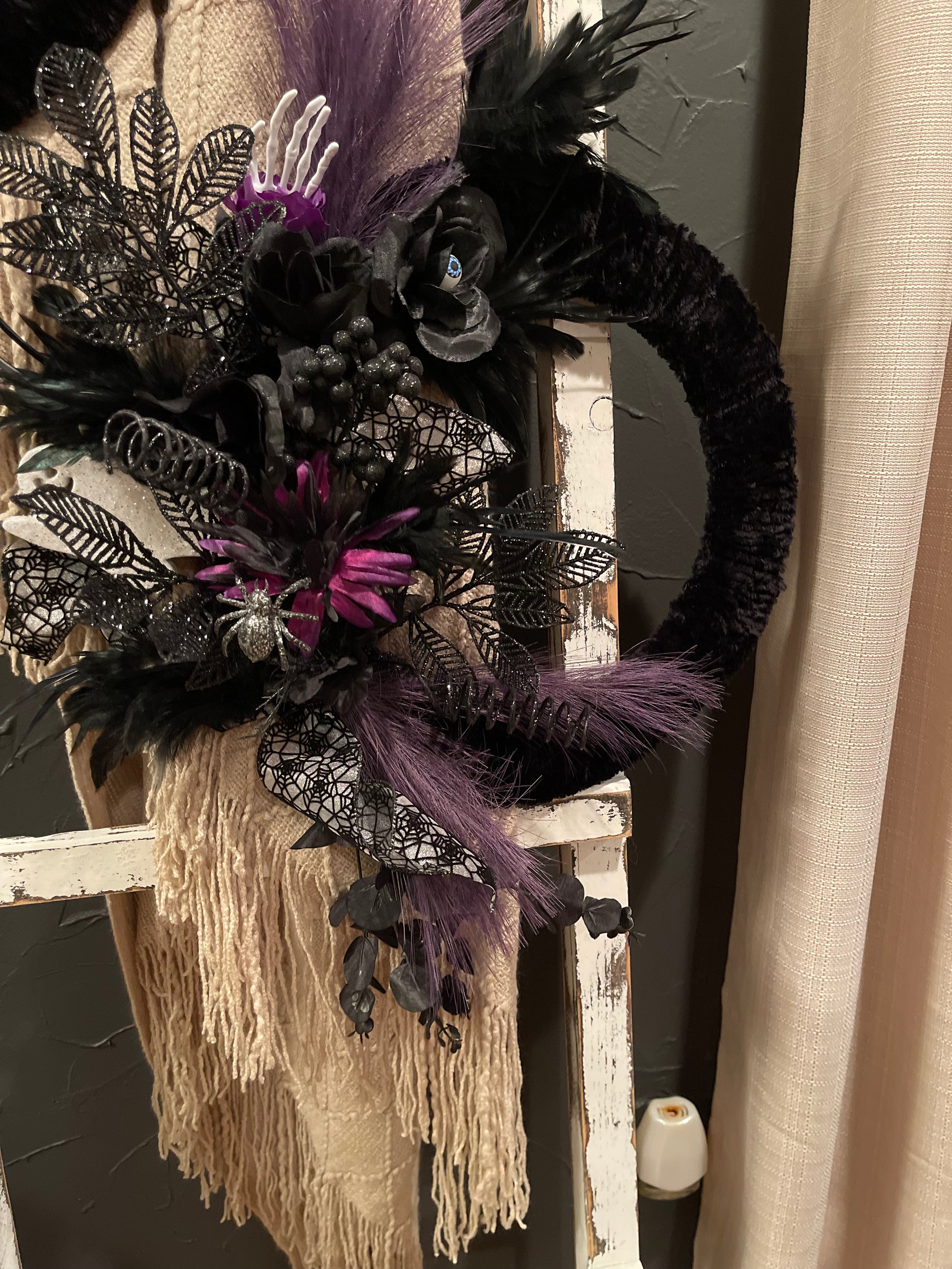 Halloween Decorative Wreaths (Customizable) - Thru the Loops Chunky Knit Creations