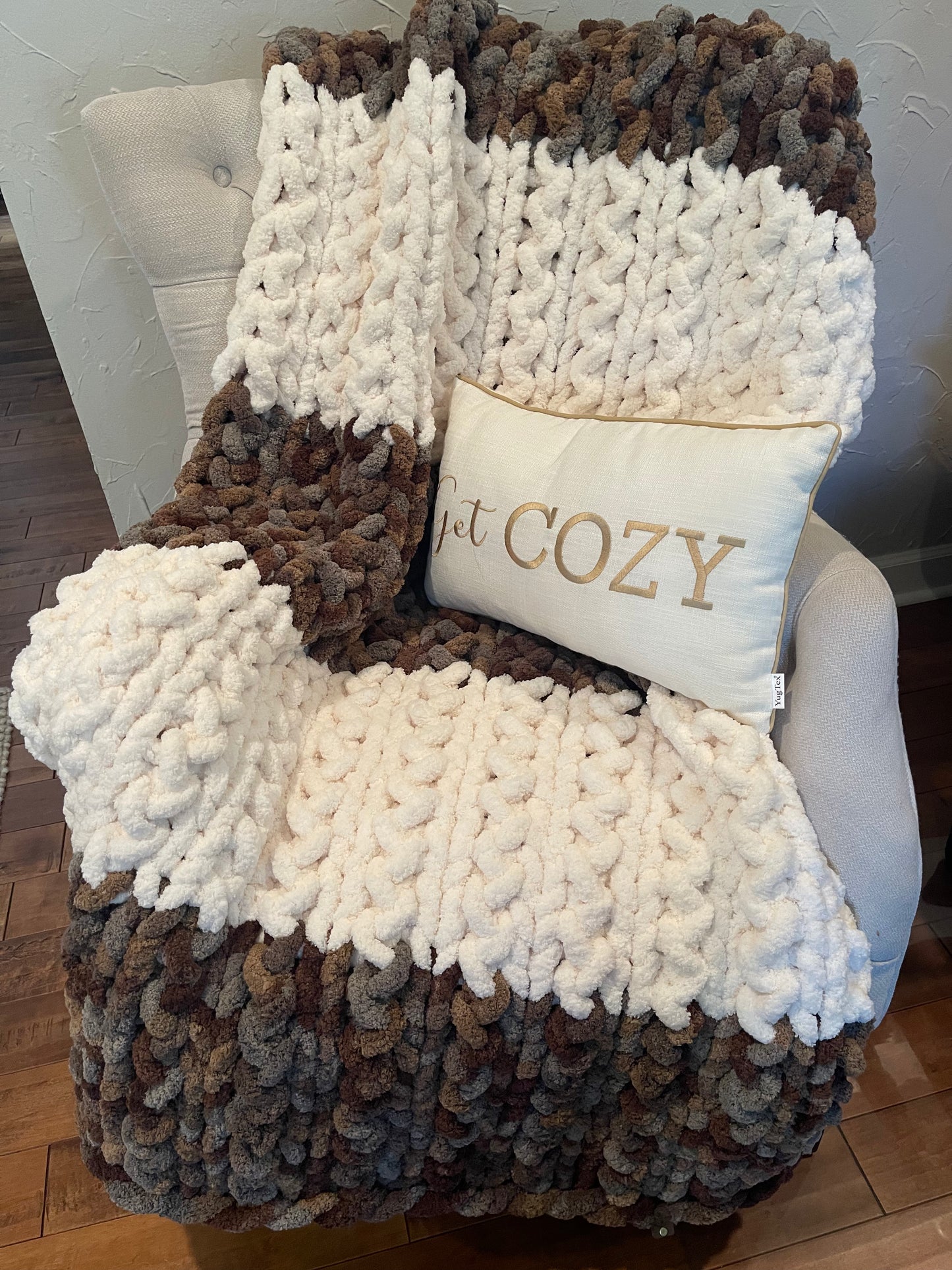 Log Cabin Luxury Chunky Knit Throw (Large)