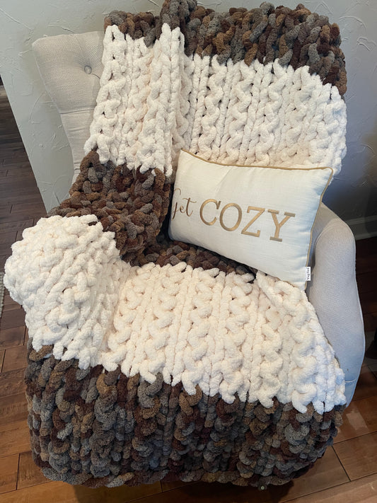 Log Cabin Luxury Chunky Knit Throw (Large)
