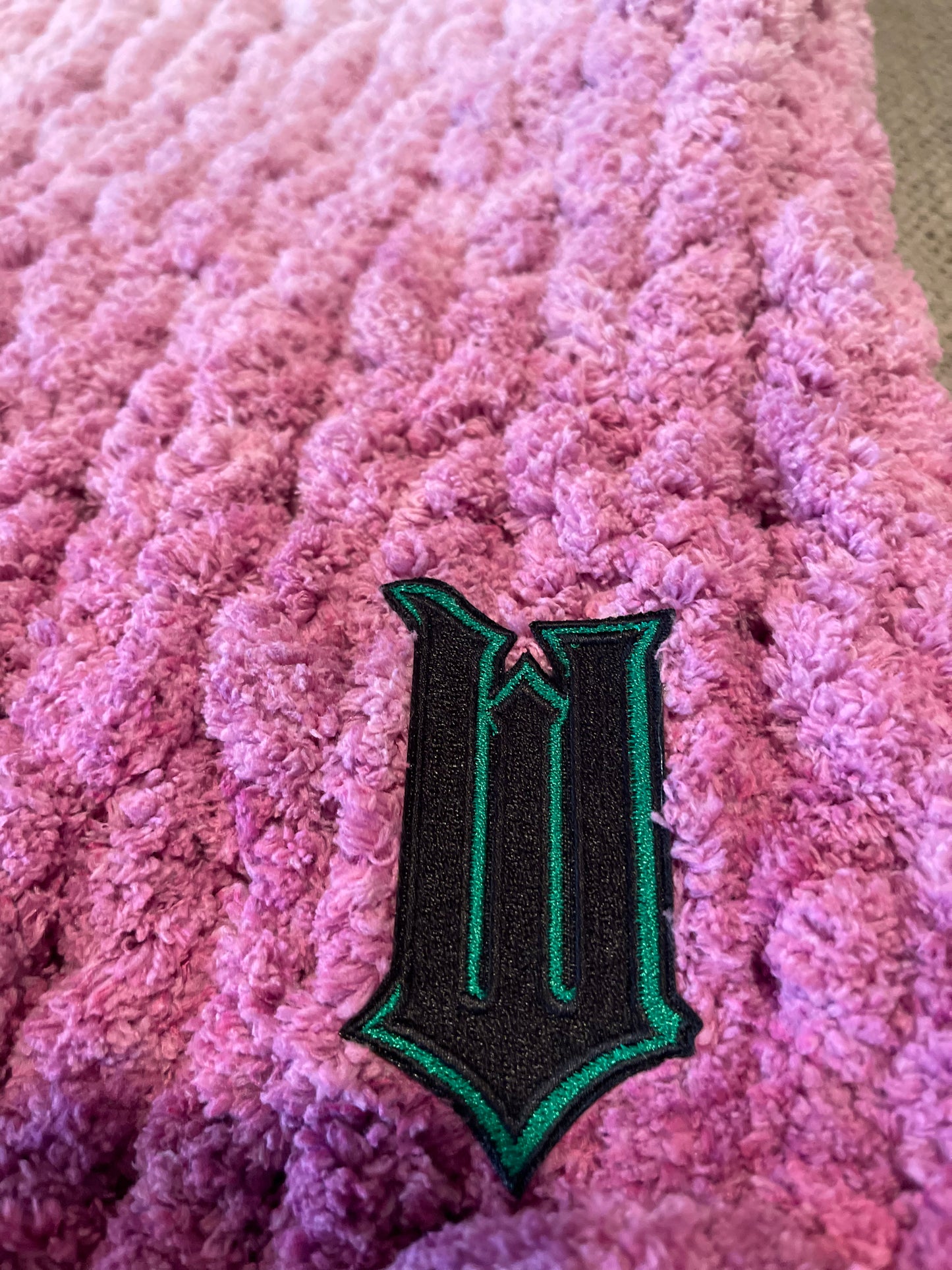 Defying Gravity Chunky Knit Throw (Small)