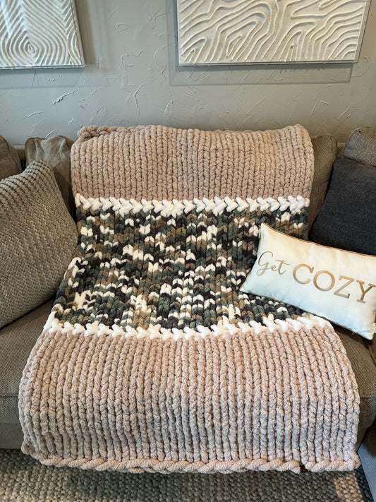 Summer S'mores Chunky Knit Throw (Large)
