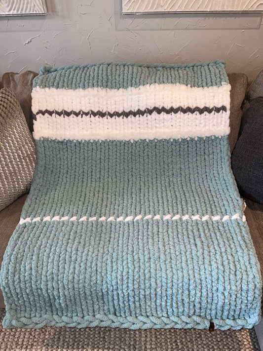 Blue Mist Morning Chunky Knit Throw (Large)