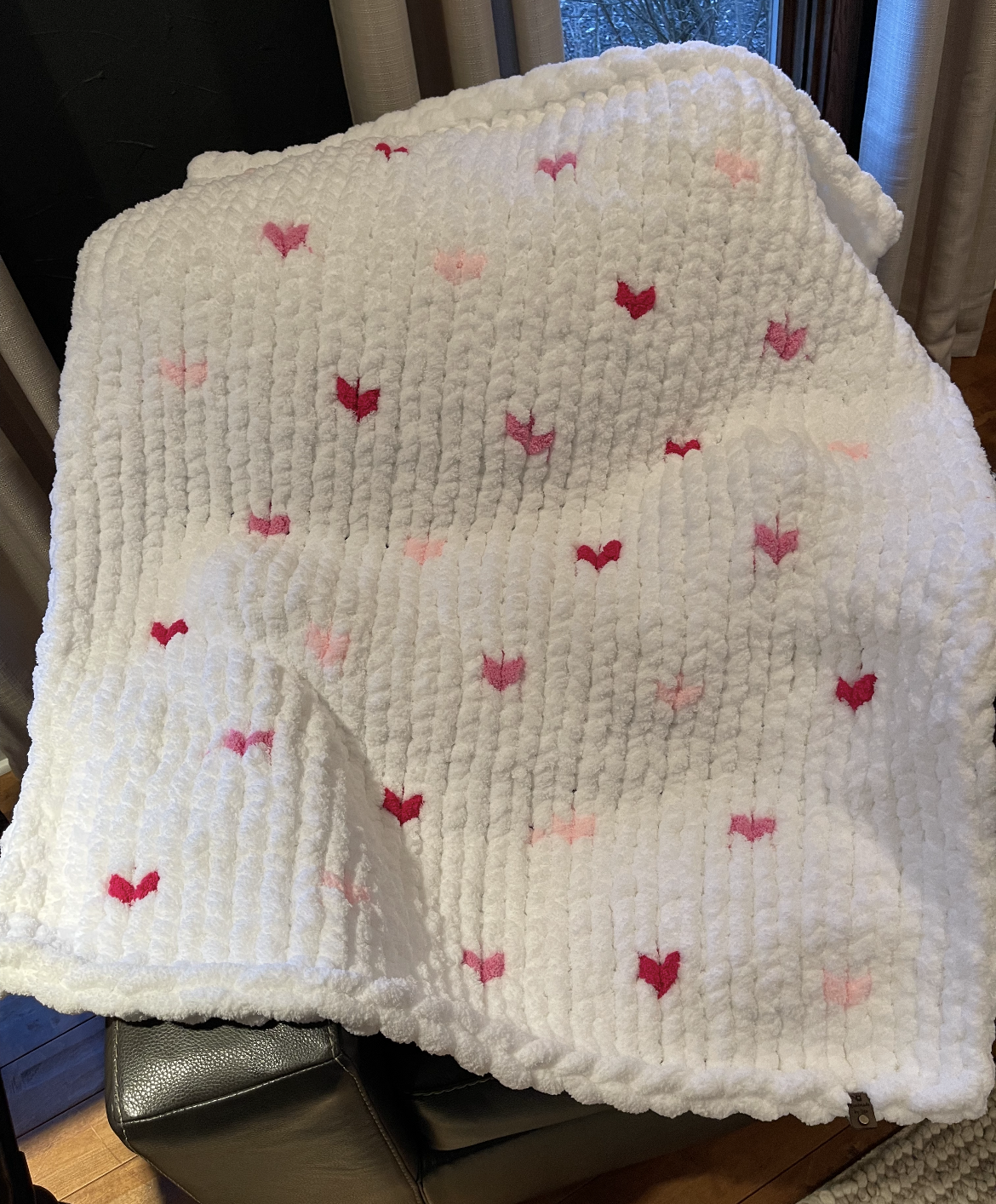 Sweetheart Chunky Knit Throw Blanket (Large)