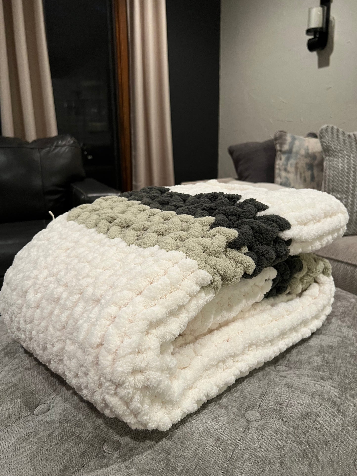 Forest Fern Chunky Knit Throw (Large)