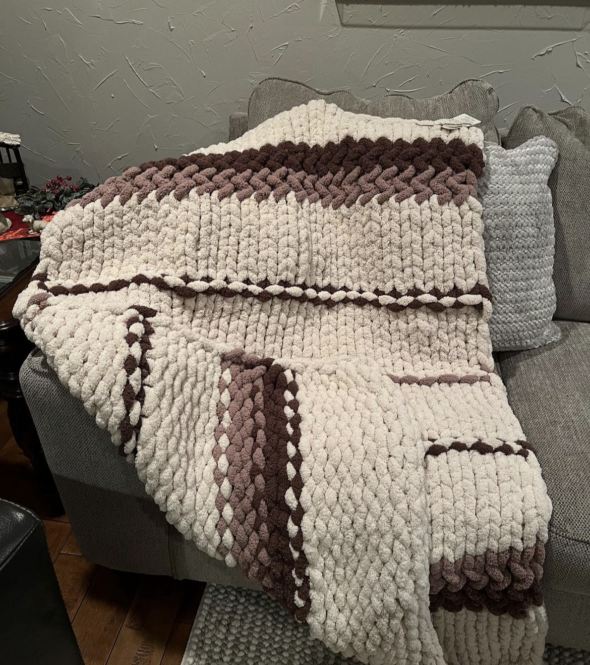 Oatmeal Raisin Mix Chunky Knit Throw (Large)