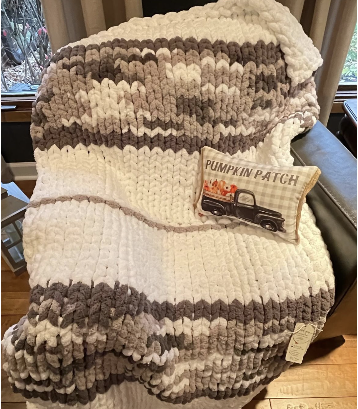 Vanilla Latte Splash Chunky Knit Throw (Large)