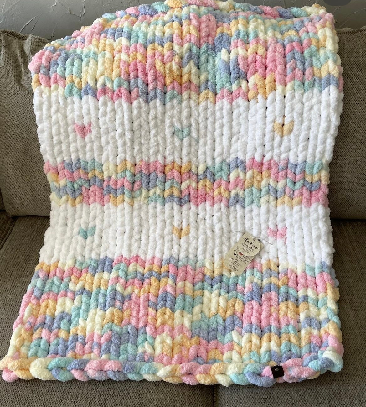 Sweet Treat Chunky Knit Baby Blanket